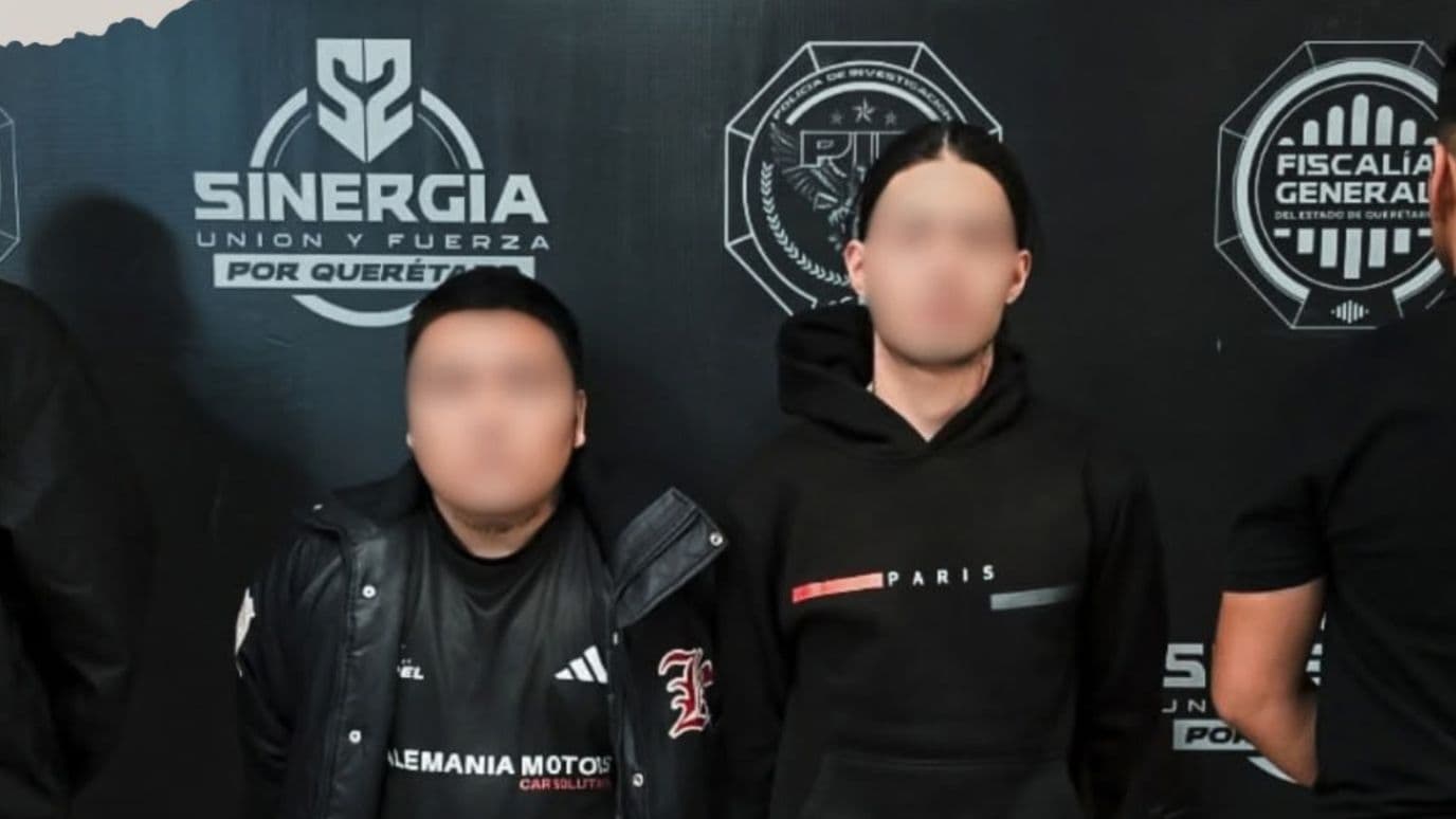 Detienen a Dos Hombres por Presuntamente Robar Objetos de Valor de Tumbas en Querétaro