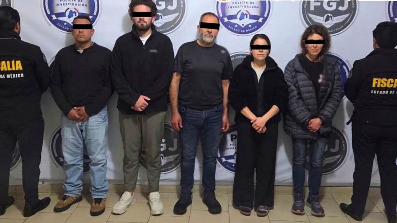 Desmantelan Red de Extorsionadores que Usaba IA y Suplantaba Identidad de Servidores Públicos