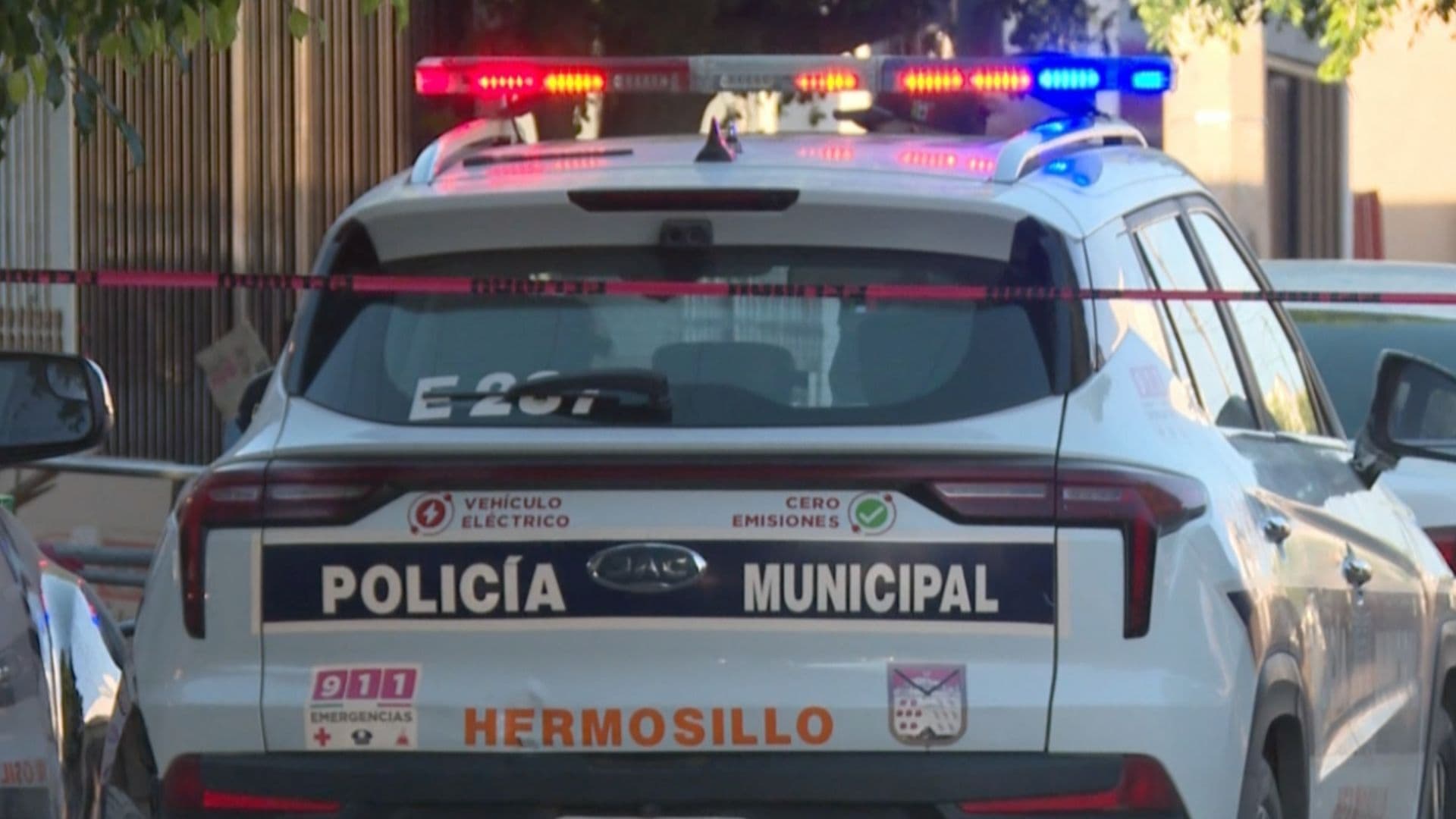Sujeto Detenido por Presuntamente Amenazar con un Arma a su Esposa en Hermosillo