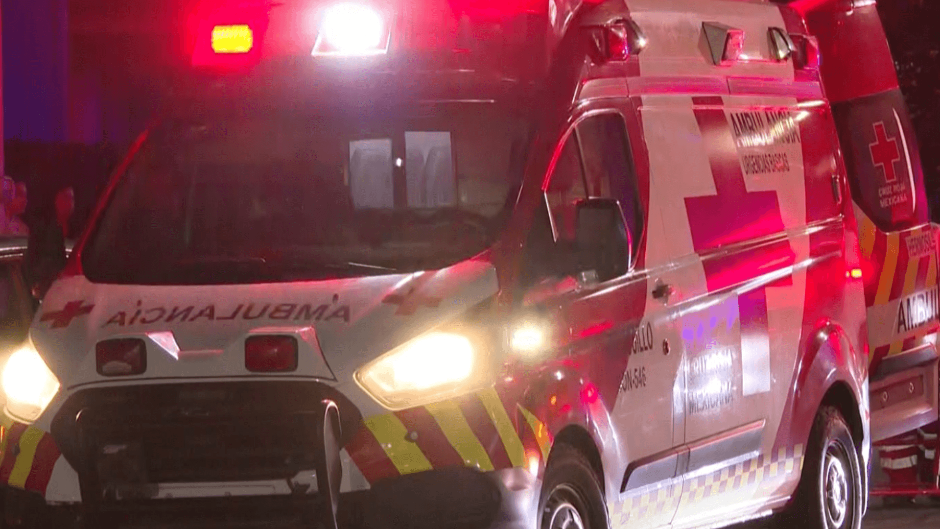 Camión de Pasajeros se Accidenta en Carretera de Sonora; 7 Personas Fueron Llevadas al Hospital
