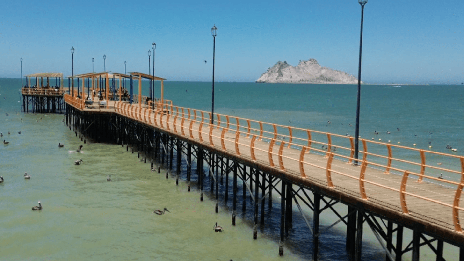 Dos Hombres Fueron Rescatados de Ahogarse en Playa de Bahía de Kino, Hermosillo