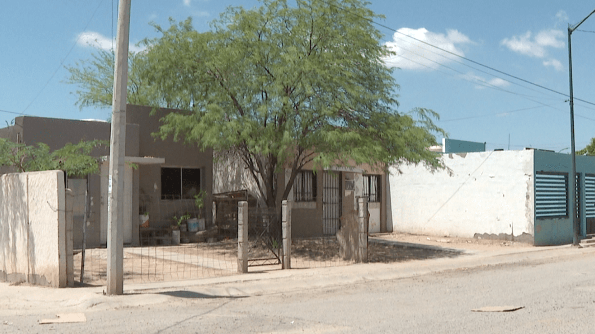 Sujeto Detenido por Presuntamente Amenazar con Incendiar la Casa de su Esposa en Hermosillo