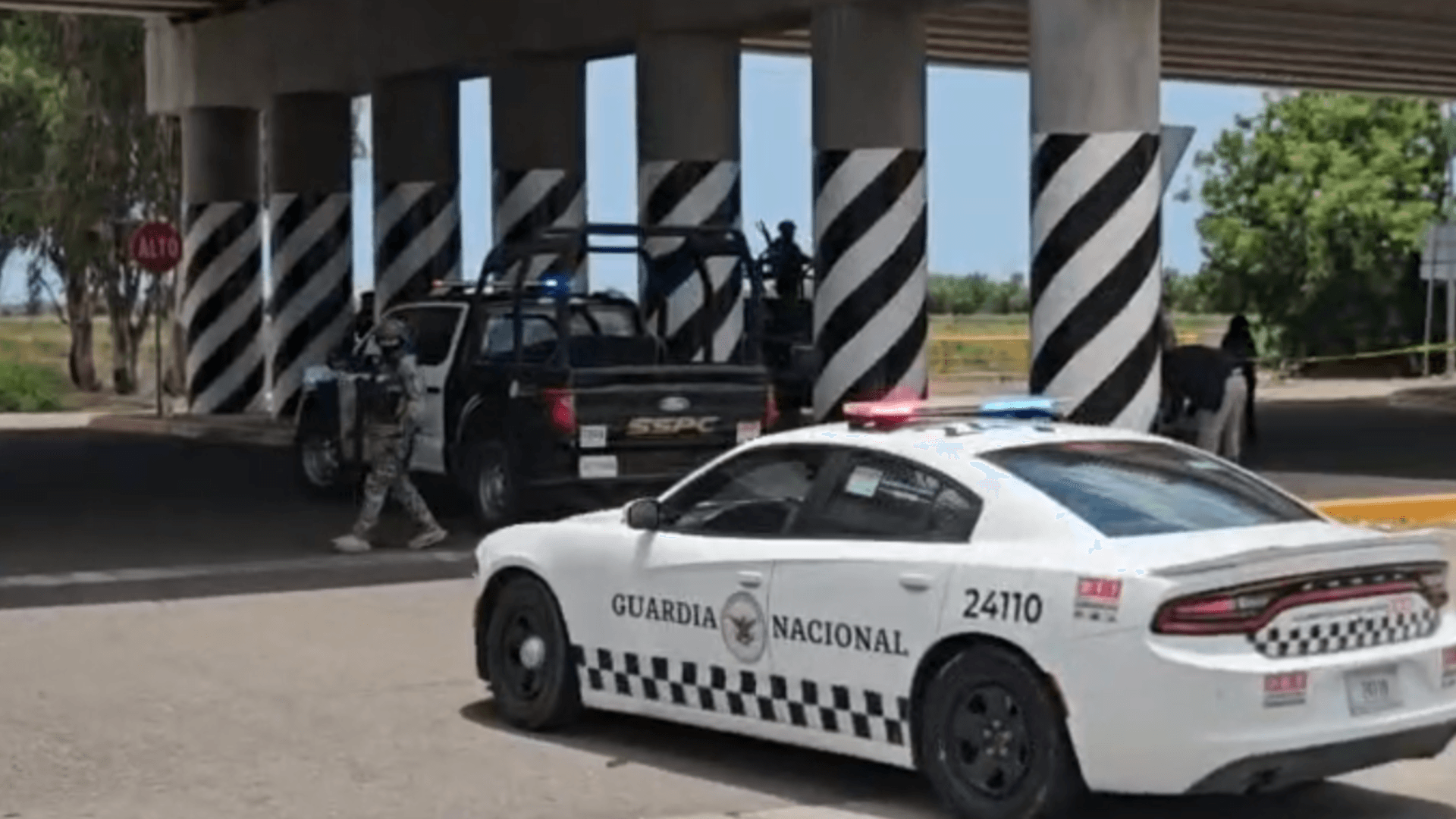 Hombre es Ejecutado a Balazos en Puente Desnivel de Autopista Benito Juárez en Culiacán