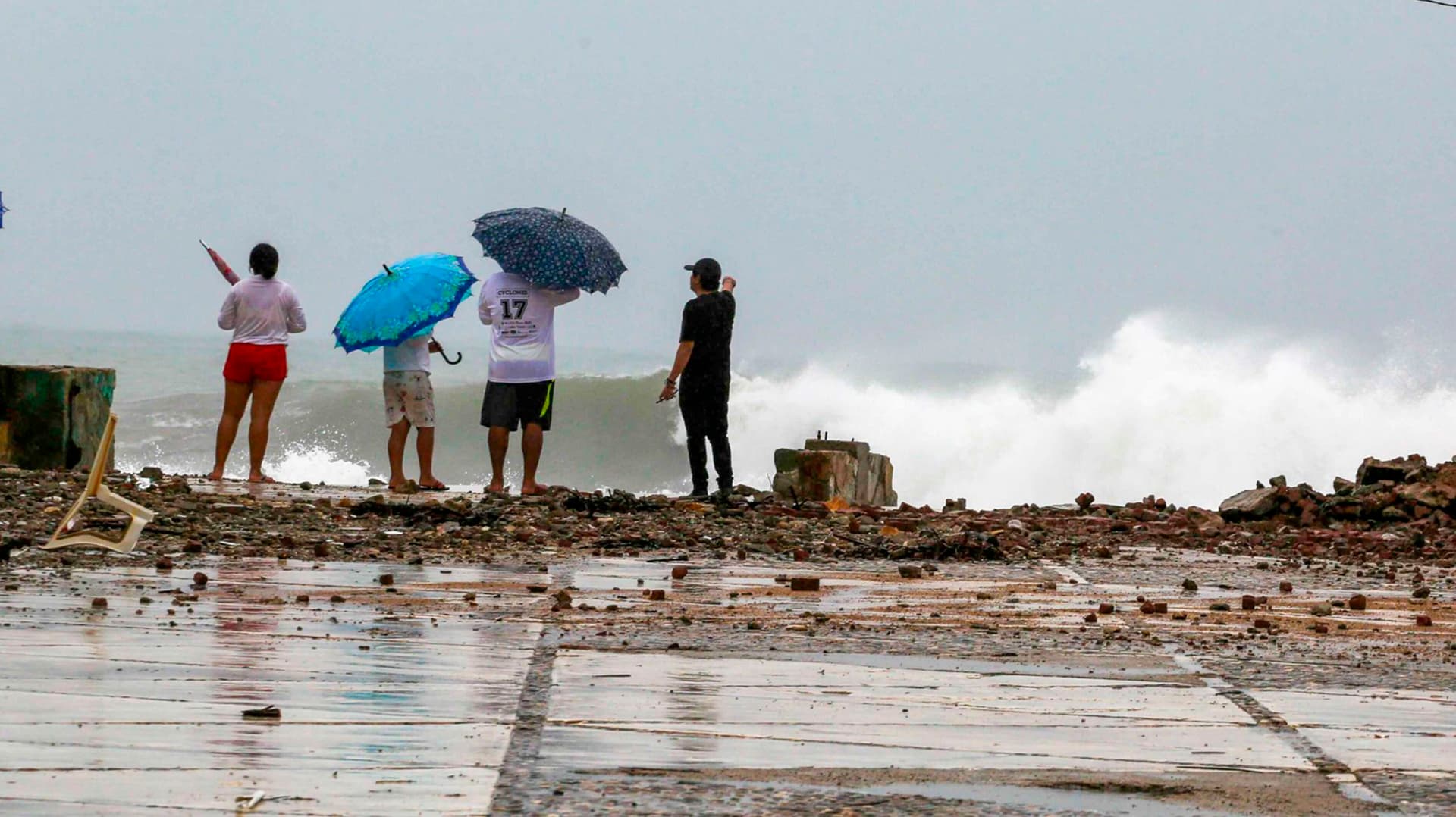 ¿Dónde y Qué Día Tocará Tierra el Huracán Polo? Marina Alerta por Posible Impacto