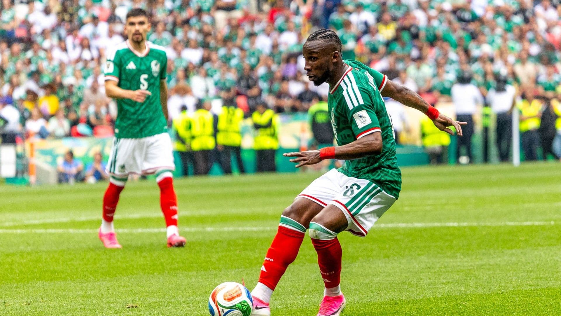 México vs Ecuador En Vivo: Pronóstico y Minuto a Minuto del Partido de Dieciseisavos