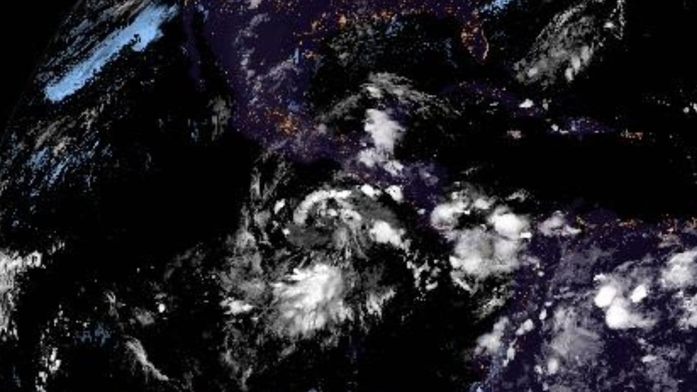 El sistema en vigilancia. Foto: NOAA