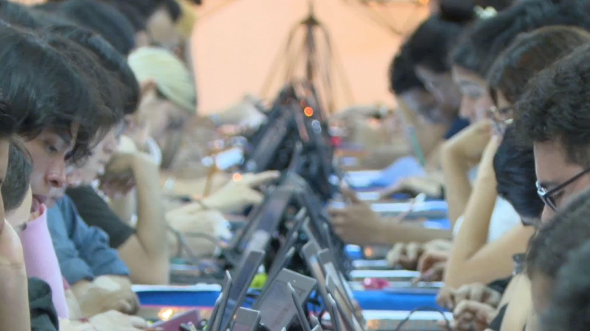 Hoy Jueves Serán Tres Turnos de la Aplicación del Examen Para Ingresar a la UNAM en León, Guanajuato.