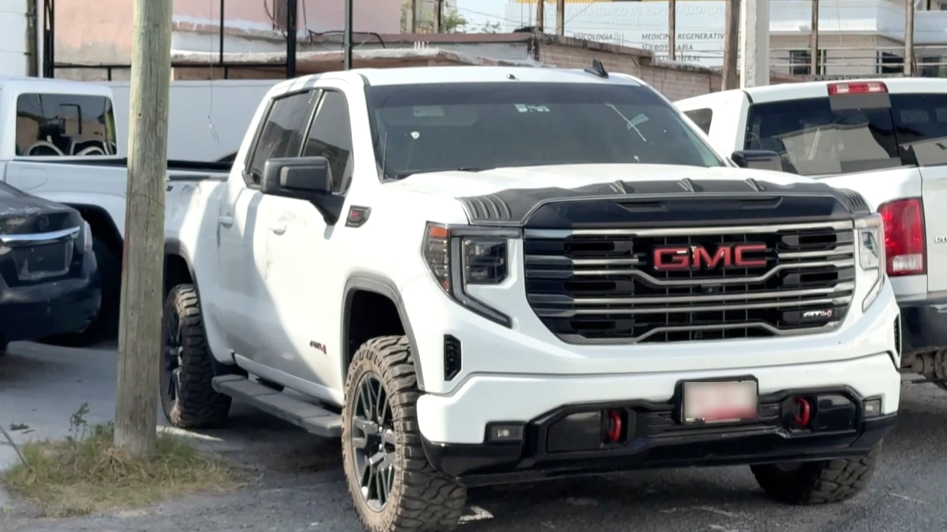 Localizan Camioneta de Exfuncionario Erik Stanford en Reynosa