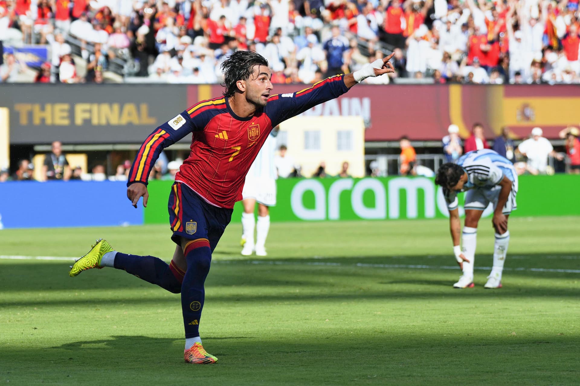 ¿Por Qué Ferran Torres, el Héroe Mundialista de España, Quiso Abandonar el Futbol?