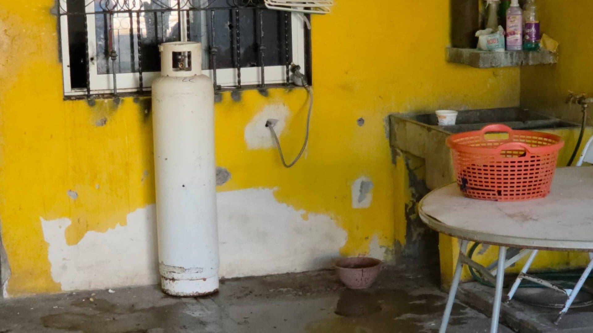 Balacera Contra Vivienda Provoca Fuga de Gas en Culiacán.