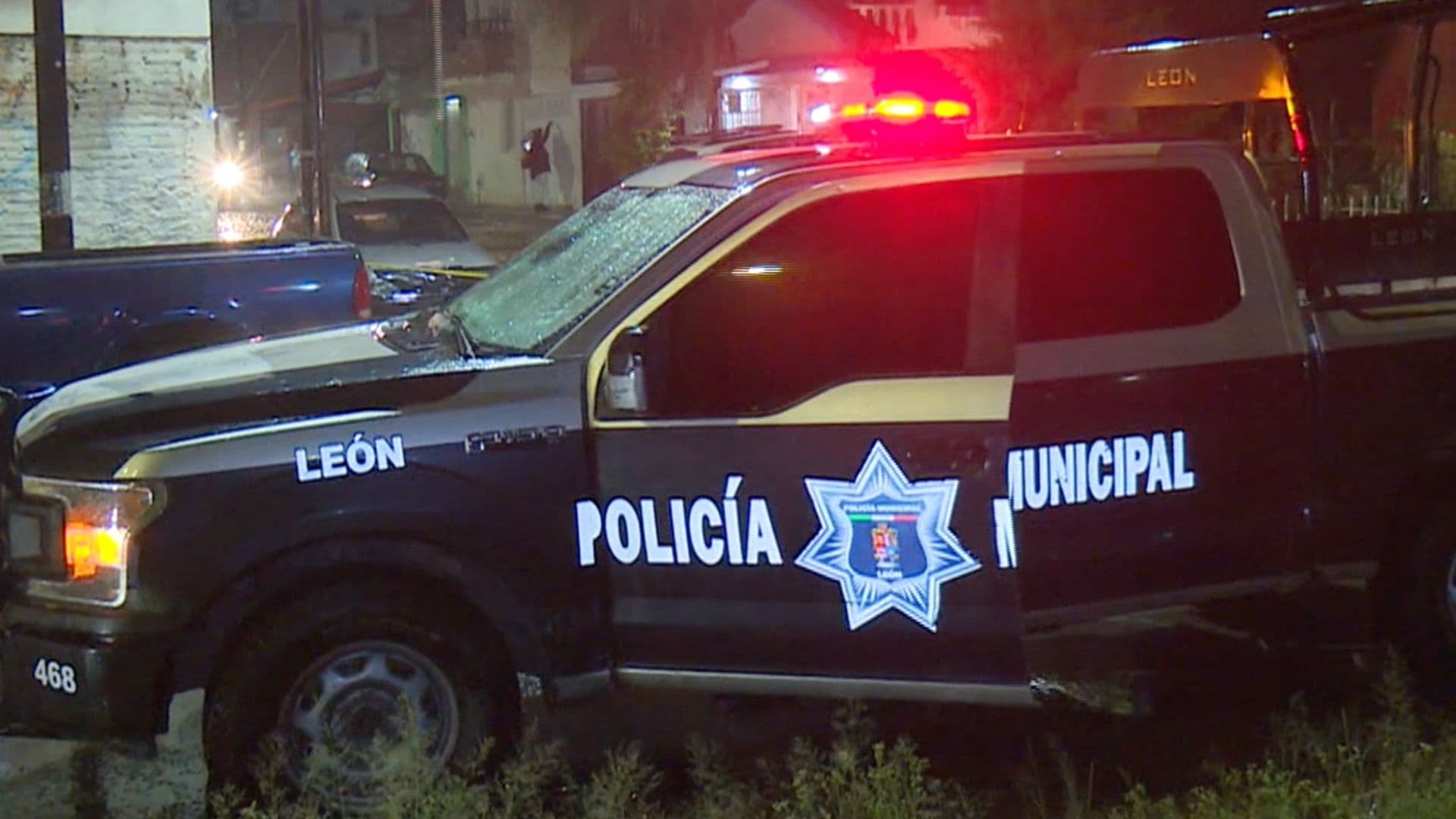 Graciela de Entre 35 y 40 Años Fue Perseguida, Asesinada e Incendiaron su Casa en la Colonia León 1 en León.