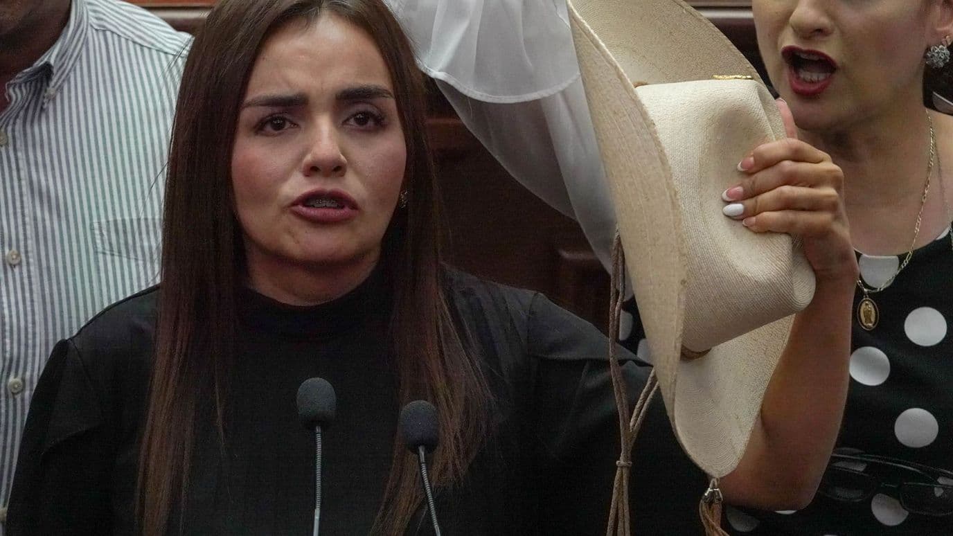Grecia Quiroz Marcha pacifica 1 de noviembre
