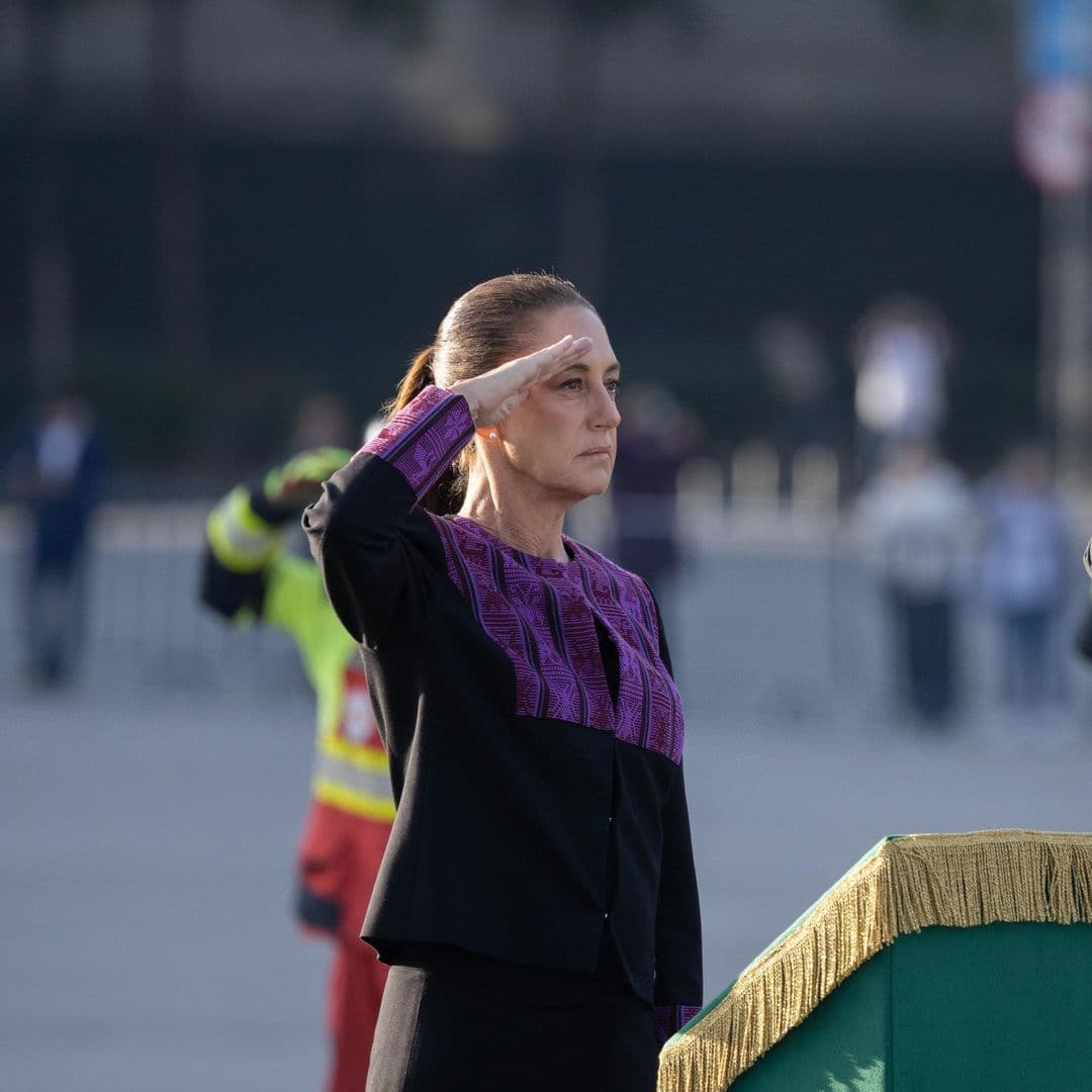Sheinbaum en ceremonia en memoria de víctimas de los sismos de 2017 y 1985.