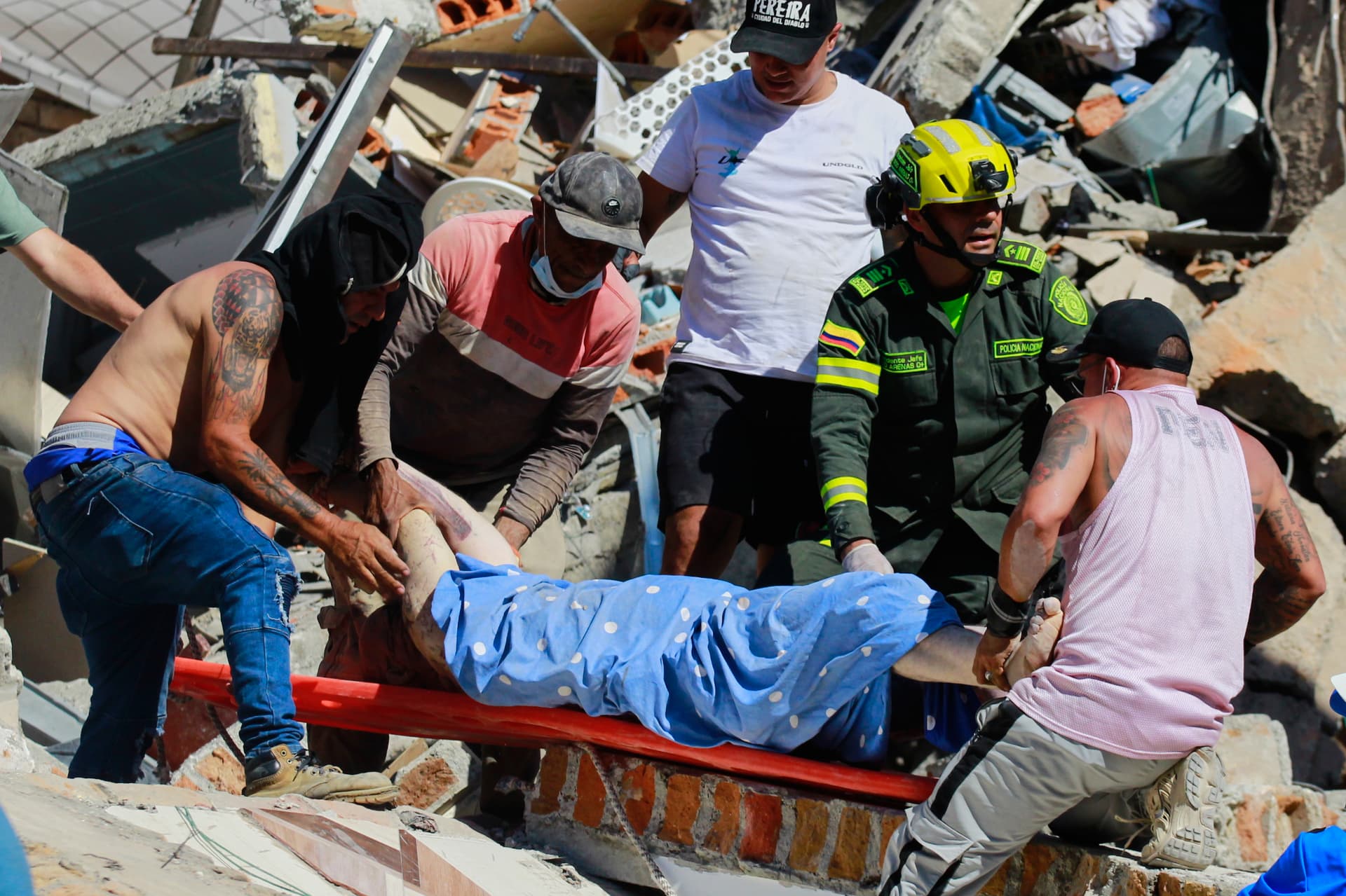 Heridos por terremoto en Colombia. Foto: AP