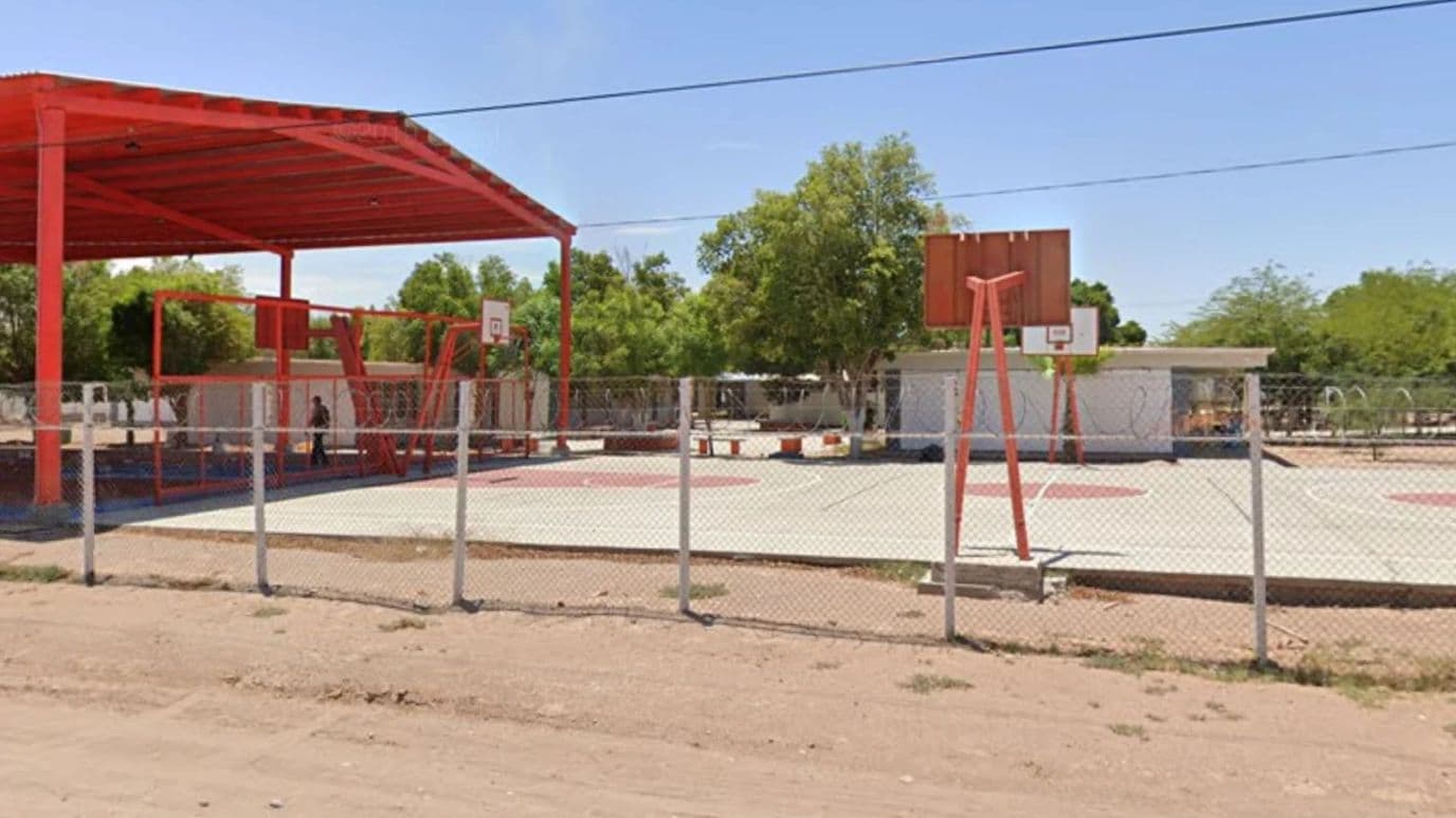 Presunta Presencia de Hombre Armado Provoca Movilización en Preparatoria de Caborca