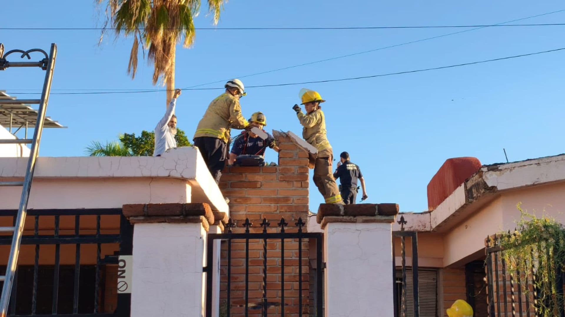 Hombre Ingresa a Robar por Chimenea y Queda Atrapado por Dos Días en Hermosillo