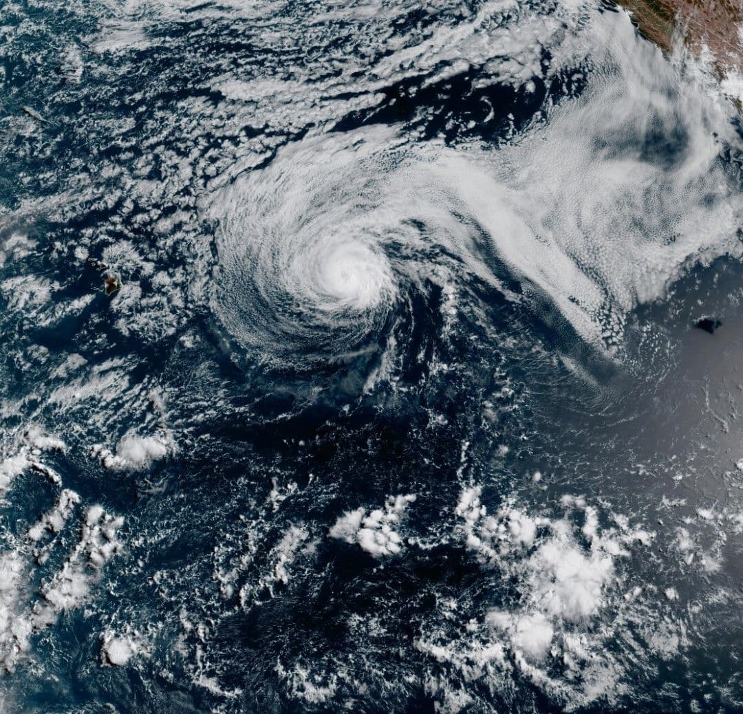 Huracán Genevieve