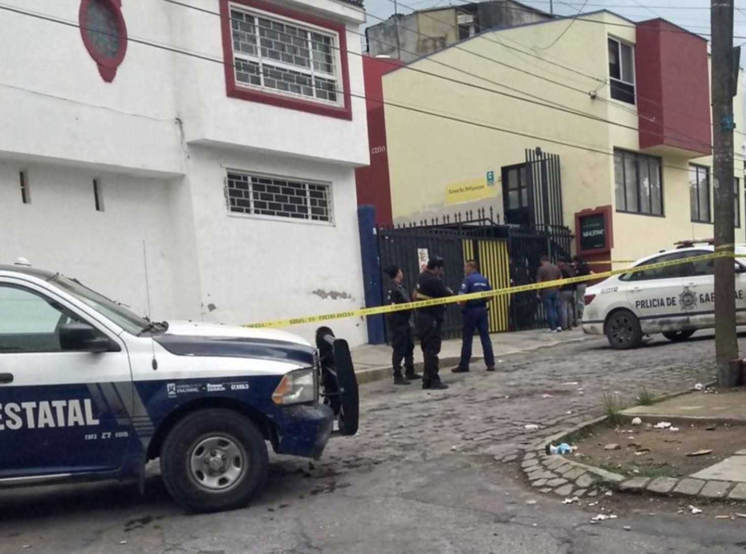 La mujer llegó al hospital pero perdió la vida.