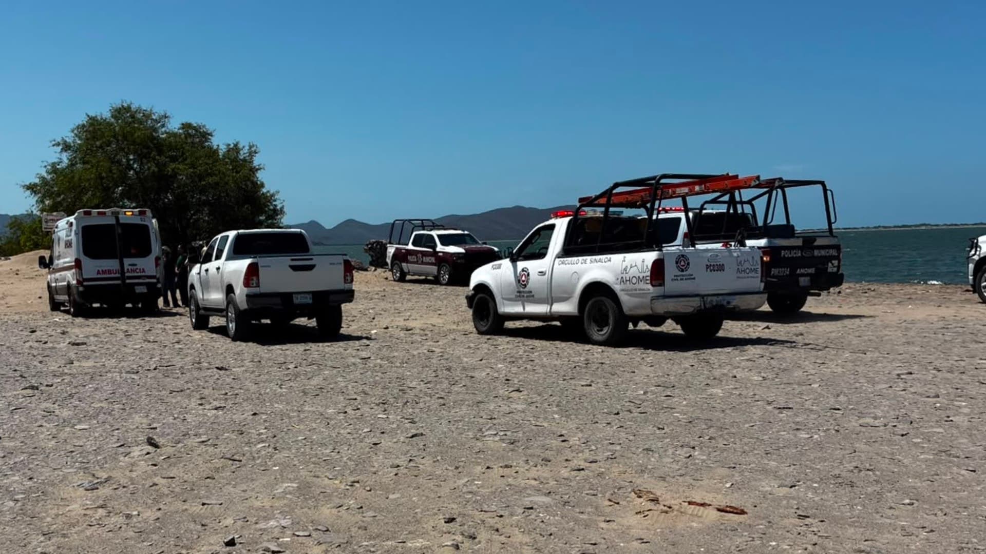 Rescatan con Vida a Joven Arrastrado por la Corriente en Playa El Maviri
