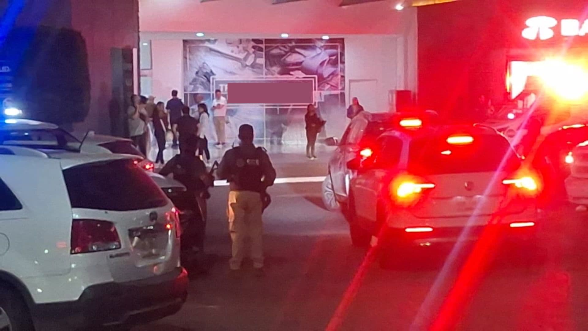 Reportan Balacera Dentro de Centro Comercial en San Luis Potosí