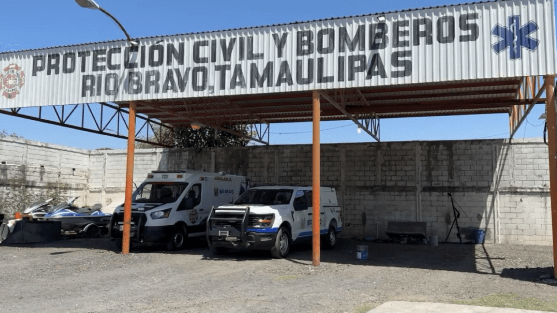 Enjambre de Abejas Ataca a Familia en Río Bravo; Dos Menores Resultan Afectados