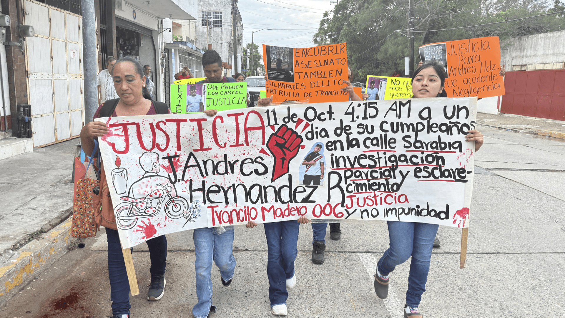 Marchan para Exigir Justicia por Joven Presuntamente Atropellado por Tránsitos en Madero
