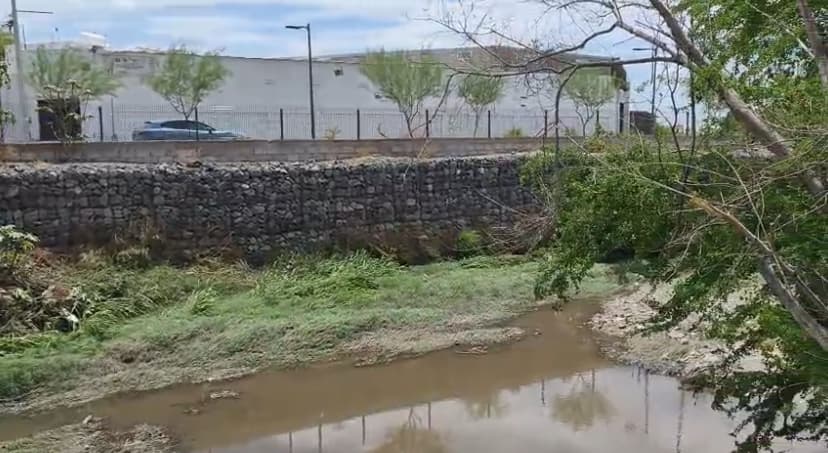 Ciclista Muere Arrastrado en Arroyo tras Fuertes Lluvias en Hermosillo