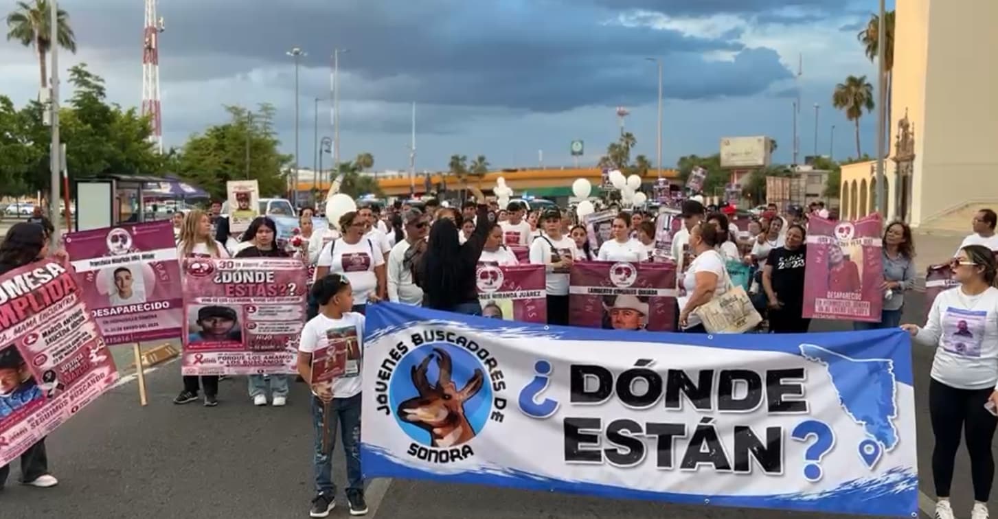 Colectivos de Búsqueda de Desaparecidos Marchan en Hermosillo, Sonora