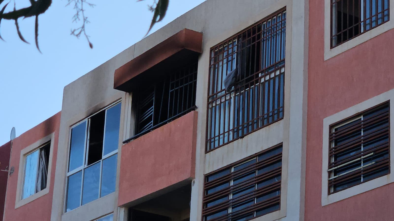 Incendio en Departamentos Deja a Familia de Cinco Intoxicados en Culiacán