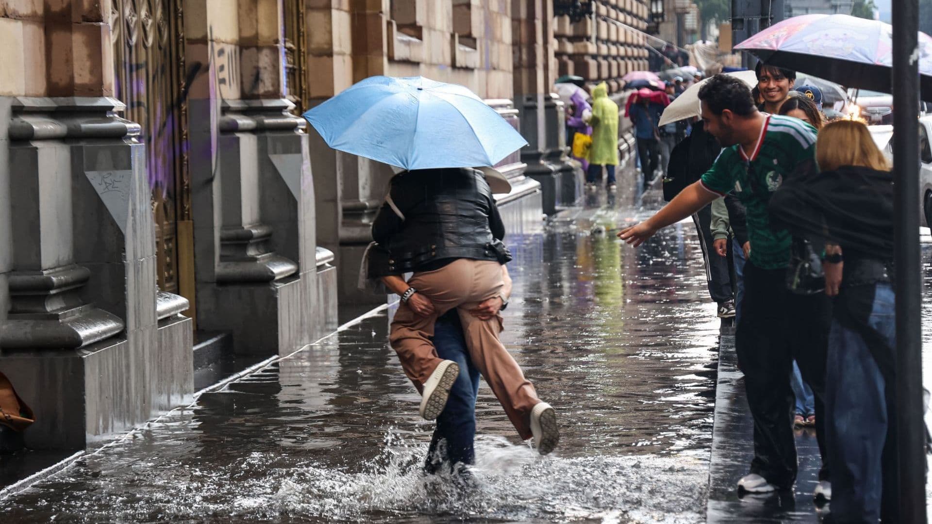 Lluvias y Caos en CDMX y Edomex Hoy 4 de Julio 2026: ¿Dónde Hay Inundaciones por Tormenta?
