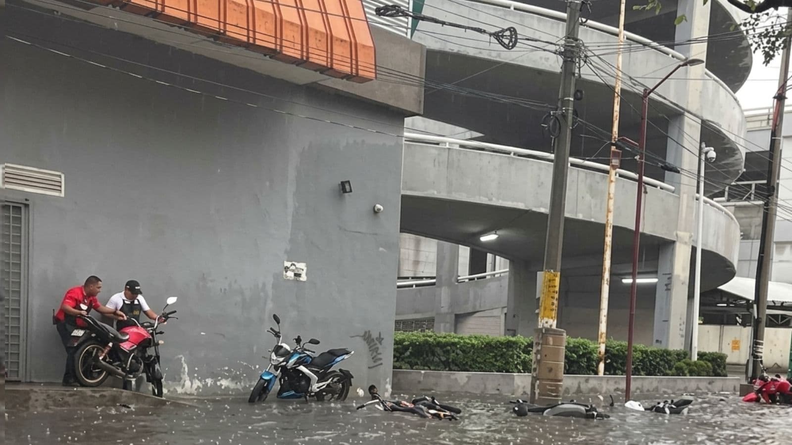 Lluvias en Edomex y CDMX hoy