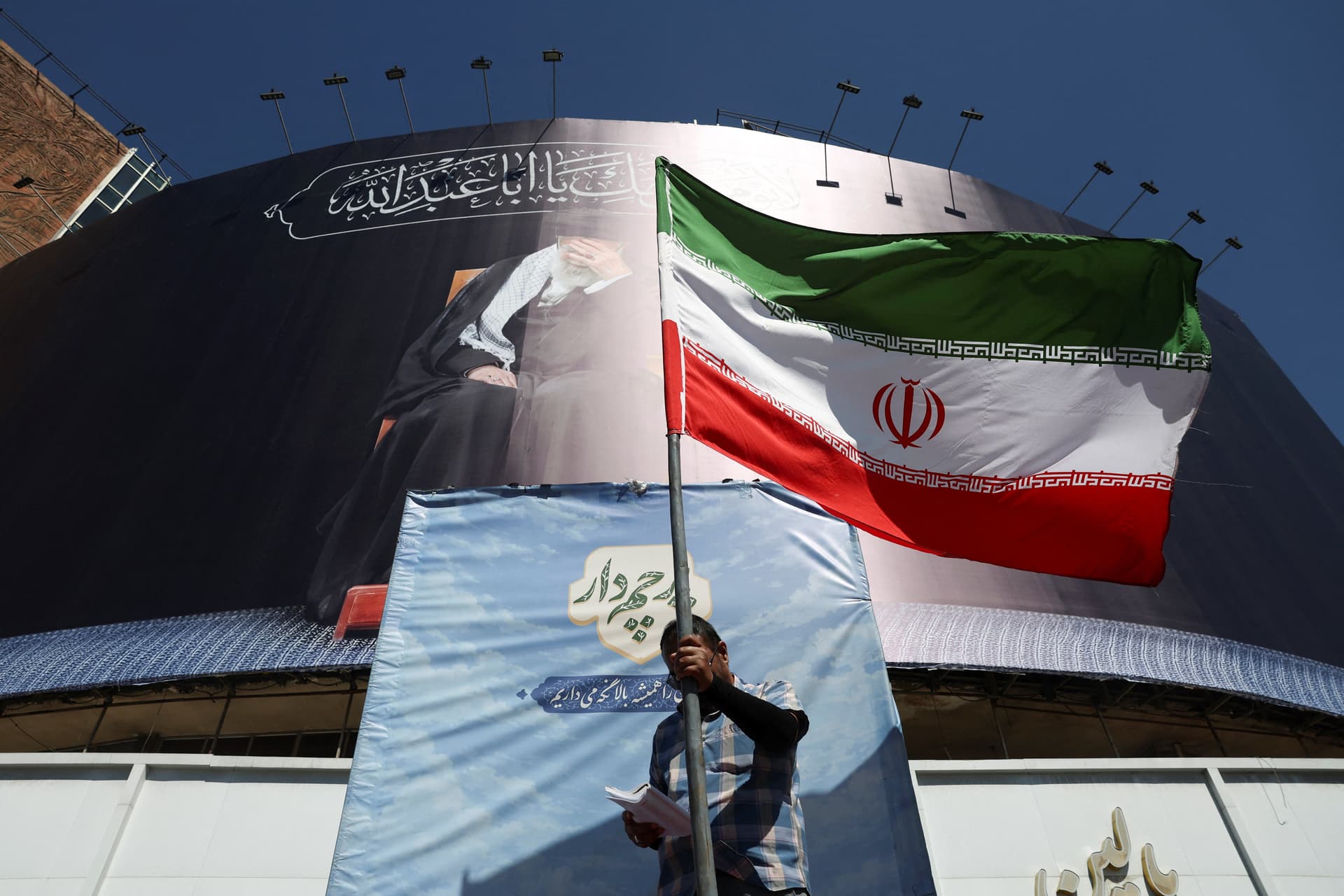 Irán