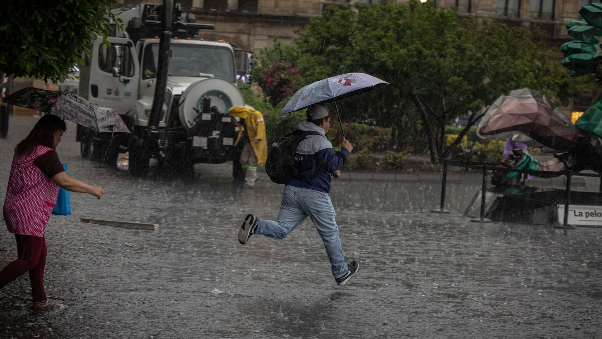 Lluvia Hoy en CDMX: Activan Doble Alerta por Tormenta con Granizo