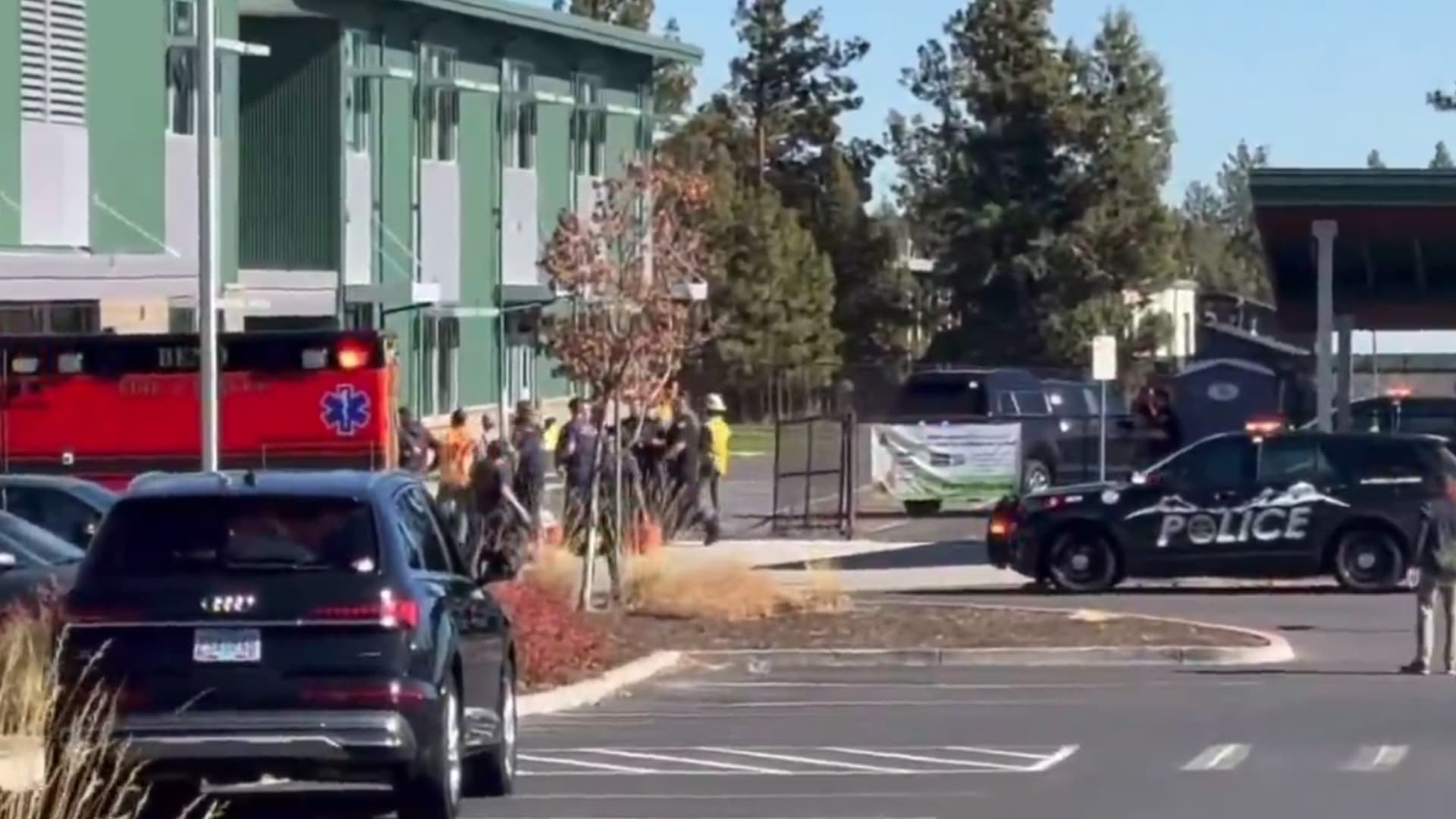 La policía acordonó la zona.