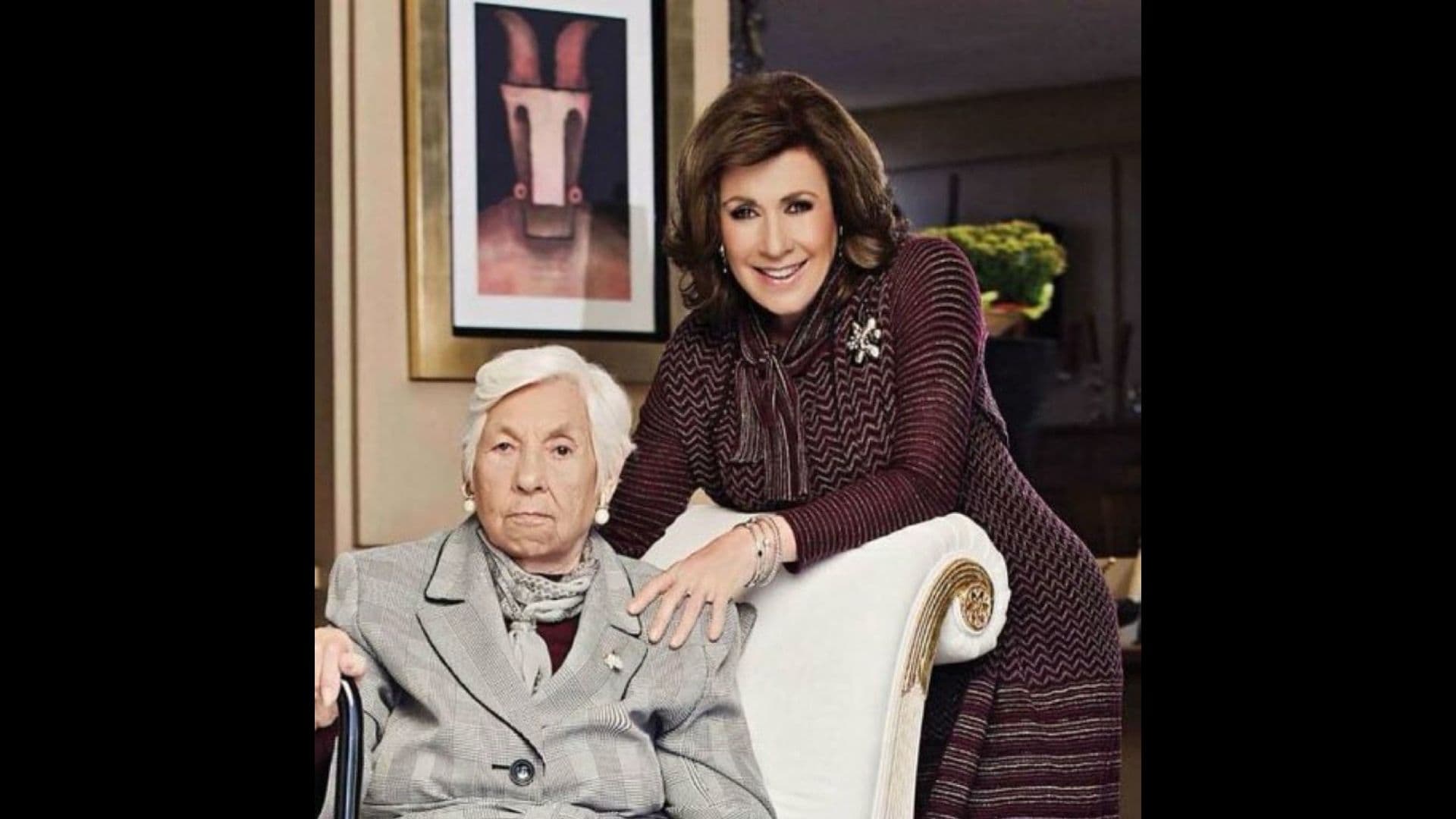 Laura Zapata y su abuela Eva Mange Márquez. Foto: @LAURAZAPATAM