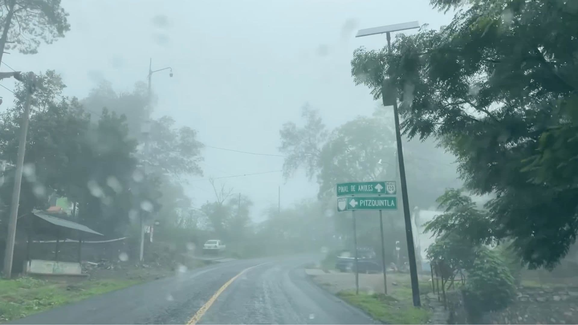 Liberan Camino a Joyas de Bucareli tras Deslaves por Lluvias