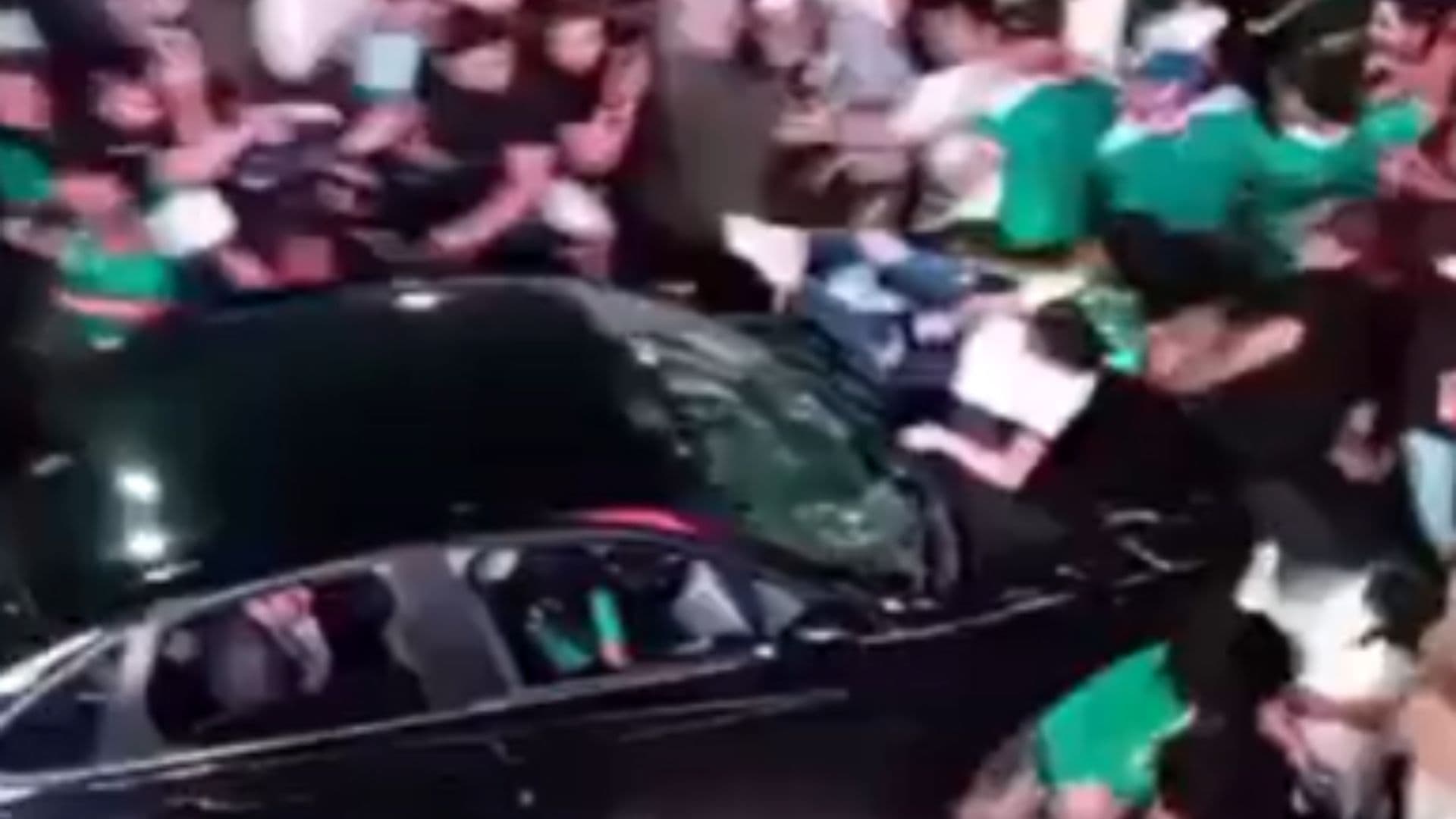 Atropellamiento Múltiple a Fans que Festejaban en Los Cabos Deja Varios Heridos