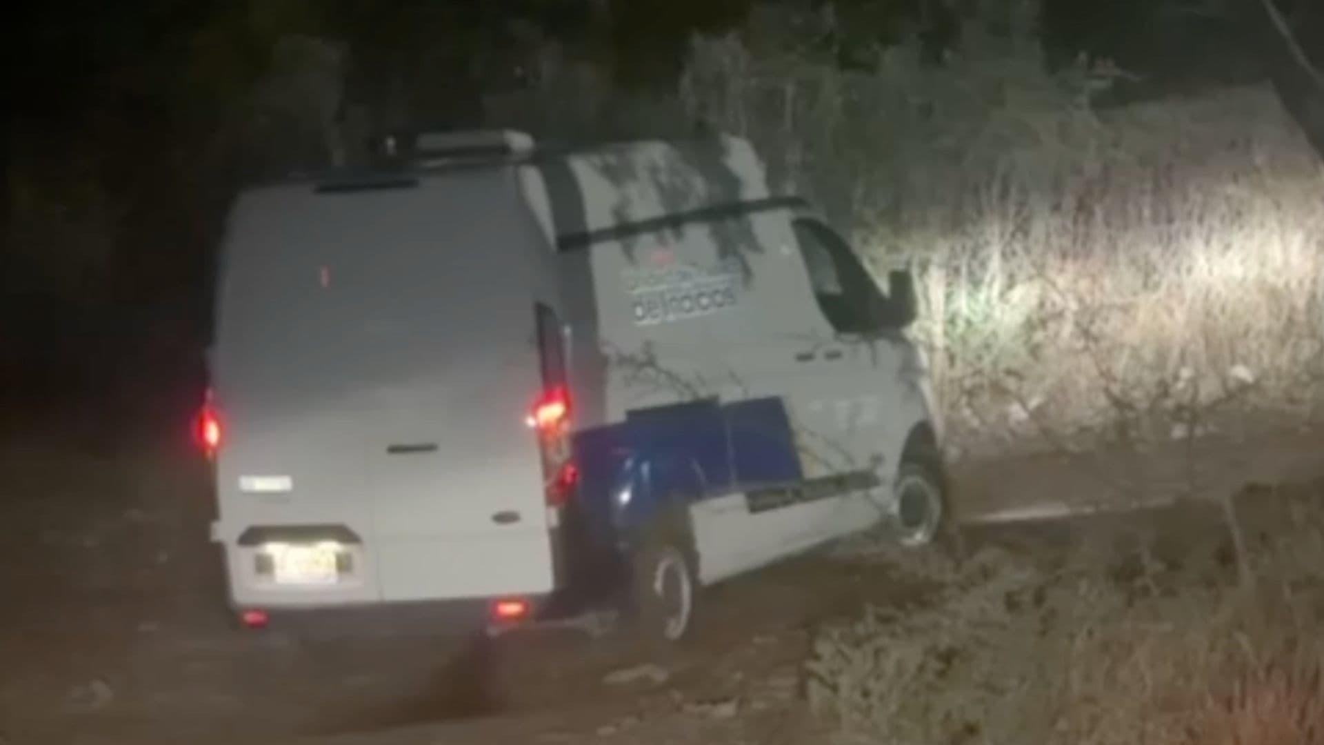 Asesinan a Dos Personas y Otra es Herida en Ataque Armado en León; Autoridades Investigan