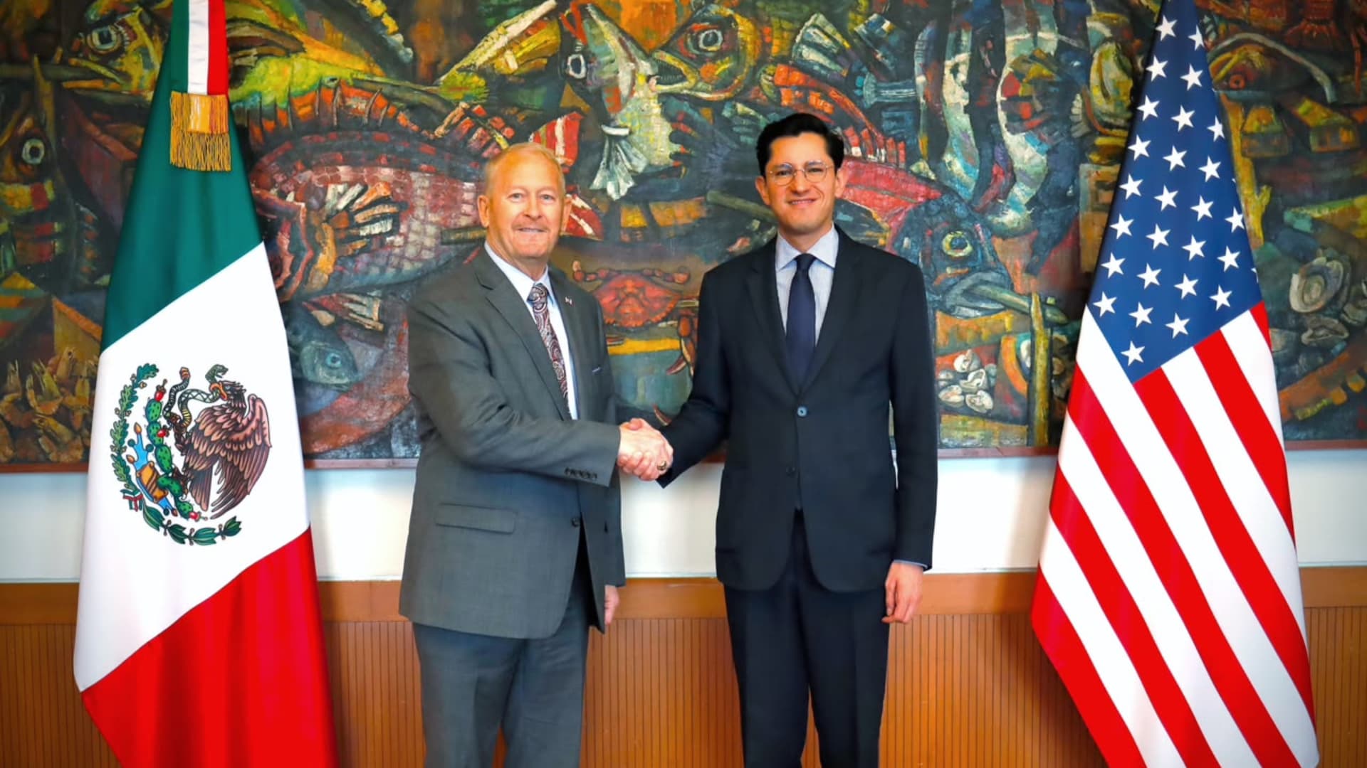 Roberto Velasco y Ronald Johnson Dialogan Sobre Agenda de México y Estados Unidos