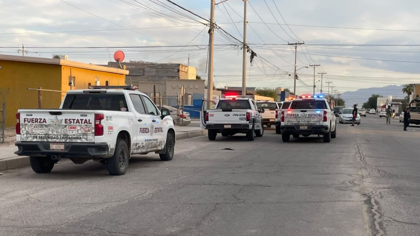 Sujeto Ataca a Balazos a Policías Estatales en Mexicali, Baja California