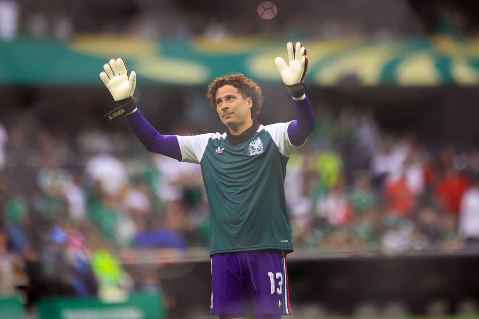 Memo Ochoa ante Chequia