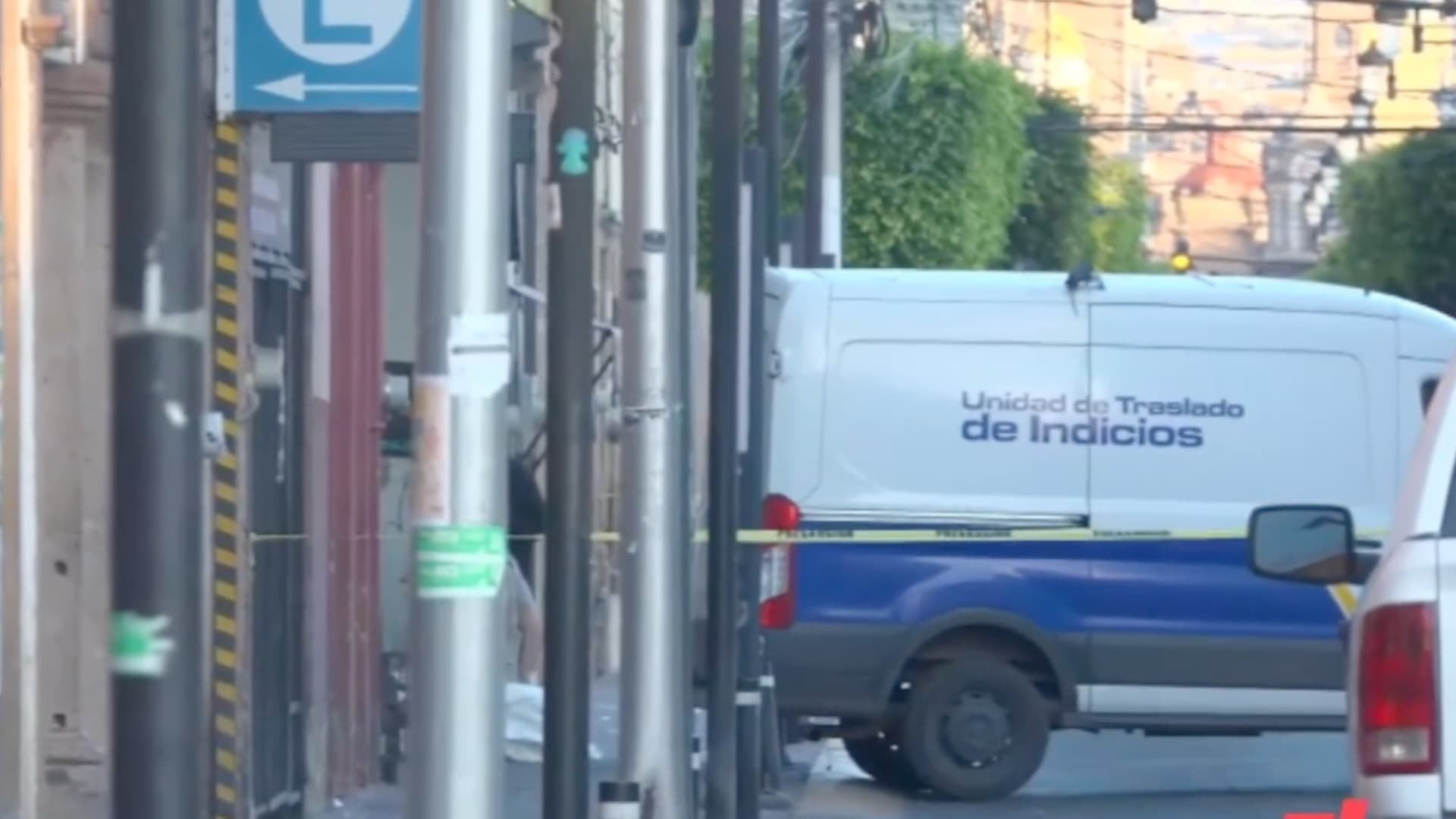 Un hombre falleció al caer de las escaleras de un bar que se encuentra en el centro de León, frente al templo Expiatorio, hay dos personas detenidas.