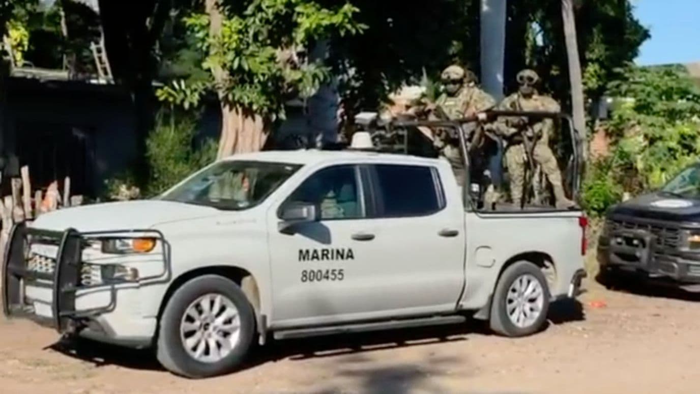 Mujer Detenida tras Cateo en Vivienda del Poblado La Laguna Colorada de Culiacán