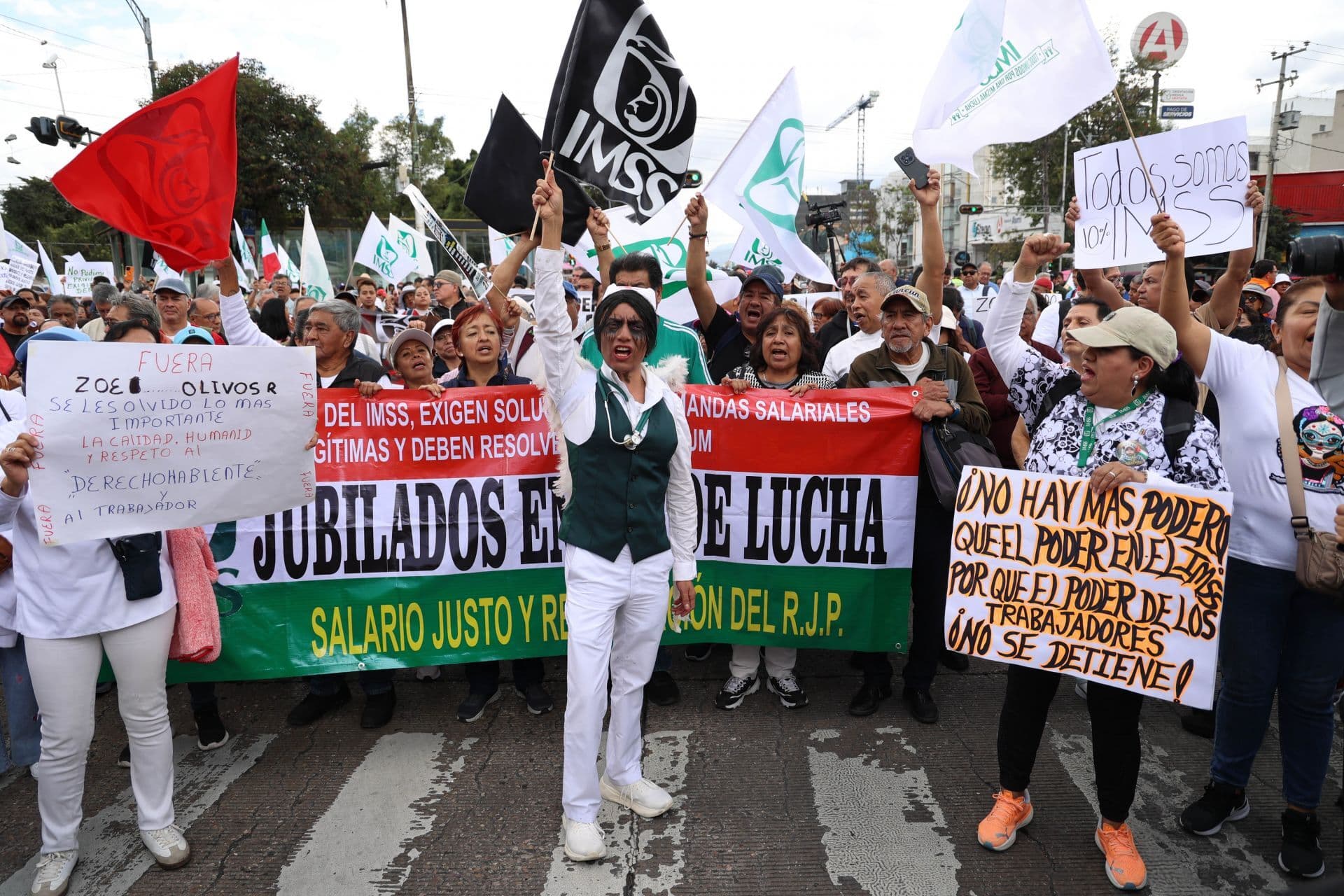 Nueva Marcha de trabajadores del IMSS el 30 de octubre