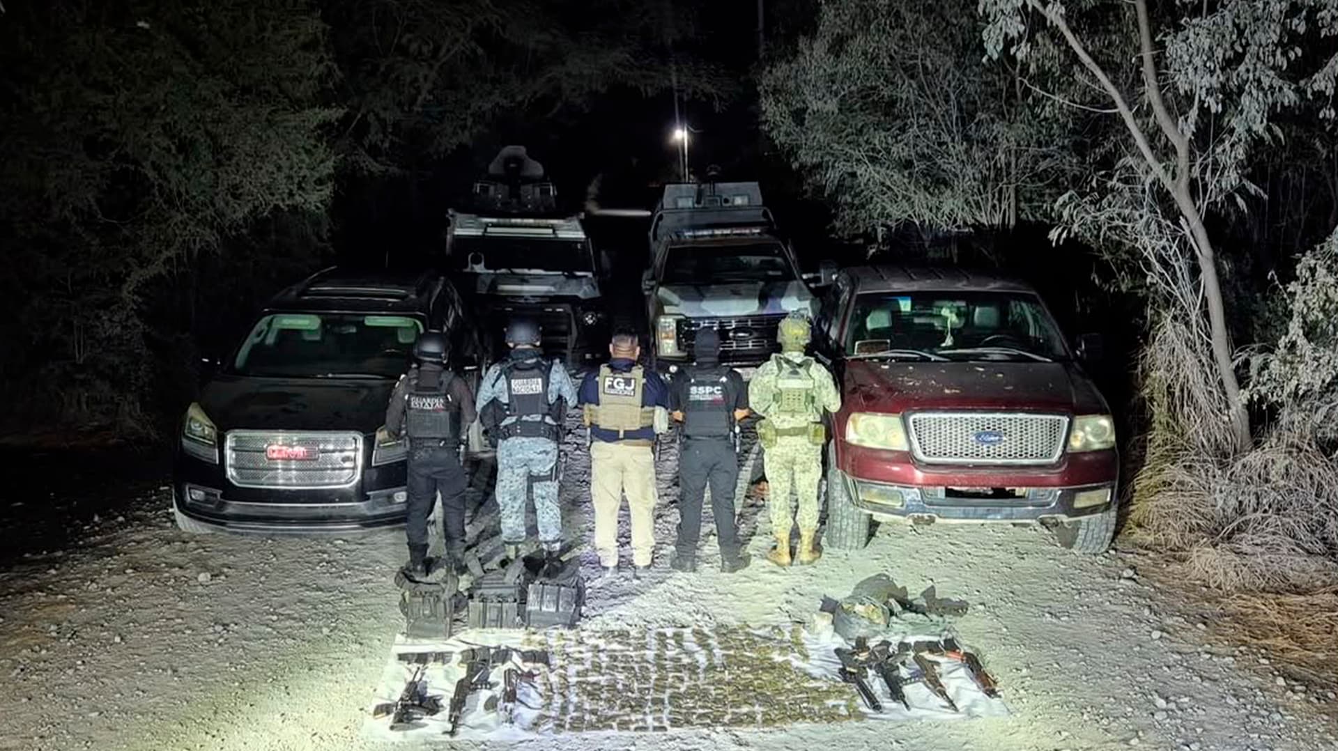 Operativo en Ciudad Victoria Deja Armas, Droga y Camionetas Aseguradas
