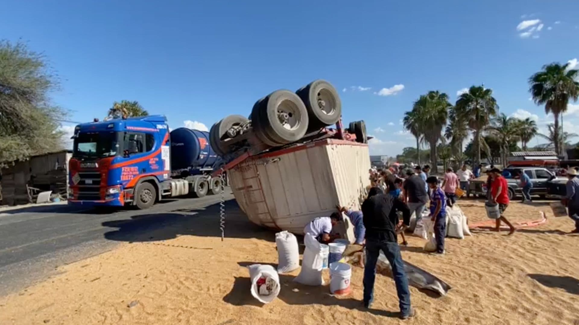 Volcadura en Carretera Victoria-Zaragoza Deja Lesionado de Gravedad en Tamaulipas
