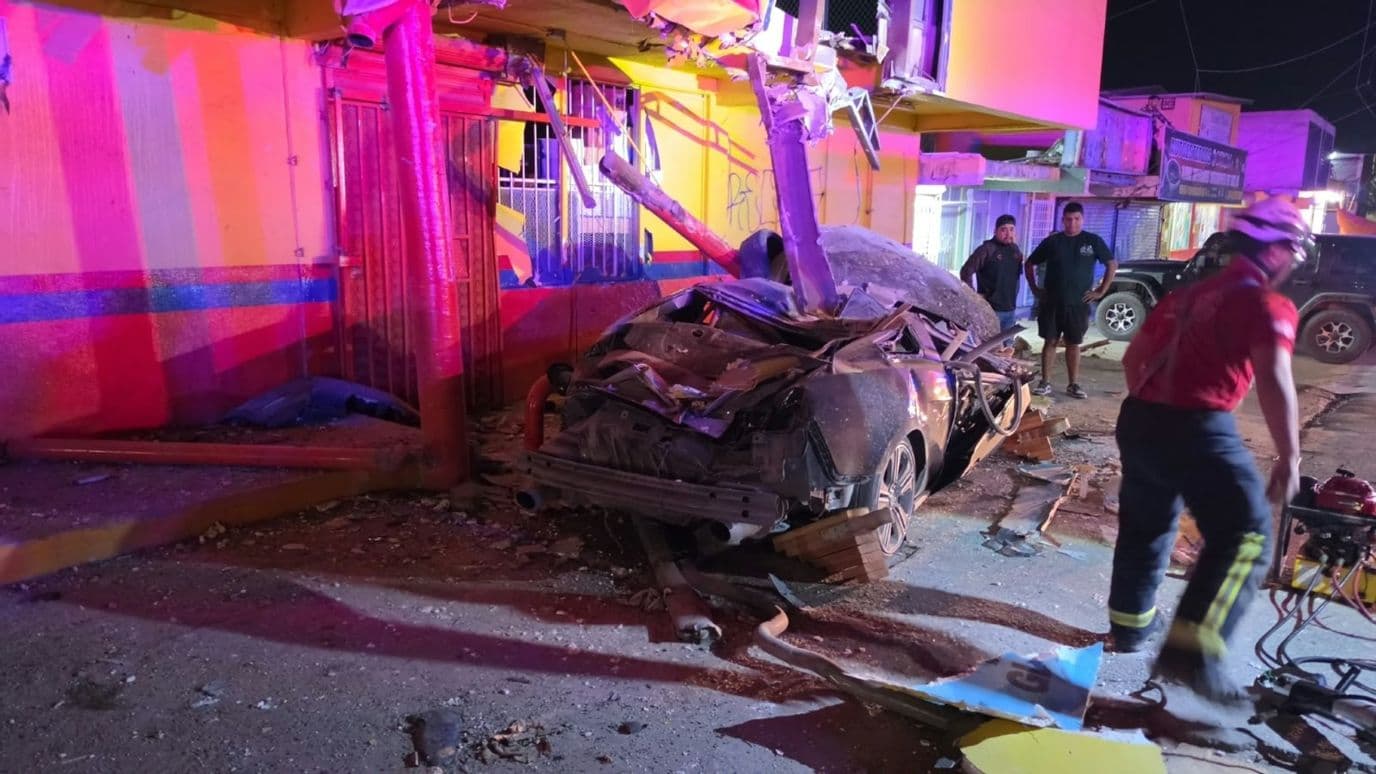 Joven Queda Prensado Tras Accidente Vehicular en Mariano Matamoros en Tijuana