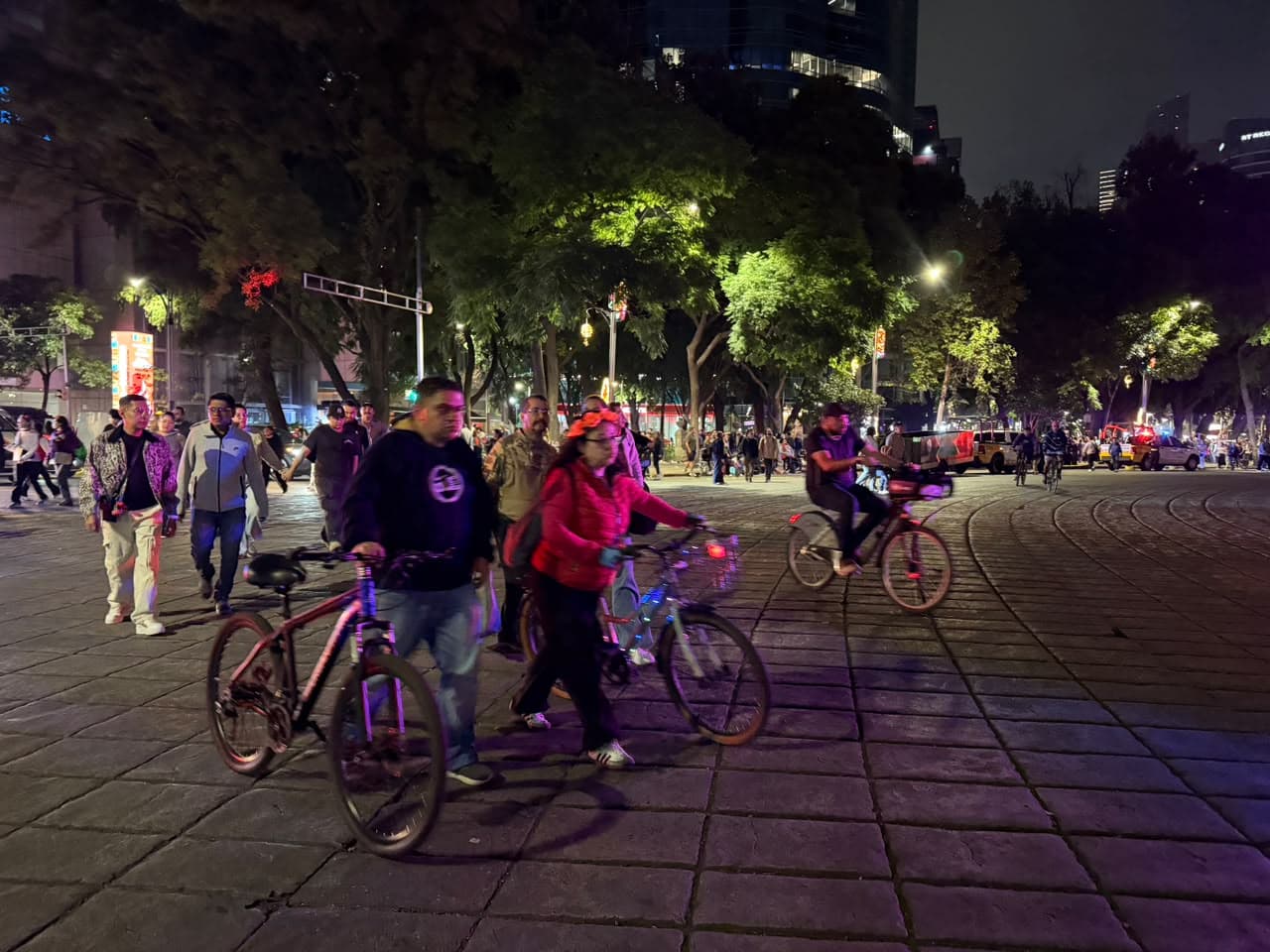 Paseo Nocturno de Día de Muertos en bicicletas 24102026