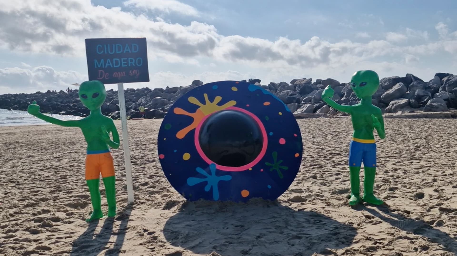 Extraterrestres en Playa Miramar: La Leyenda que Explica Por Qué No Impactan Huracanes