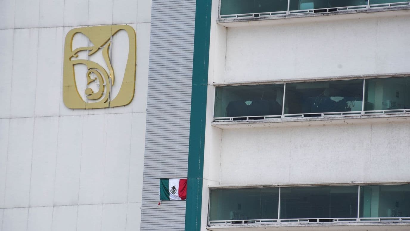 Logo del IMSS. Qué es la Modalidad 40 del IMSS y como funciona.
